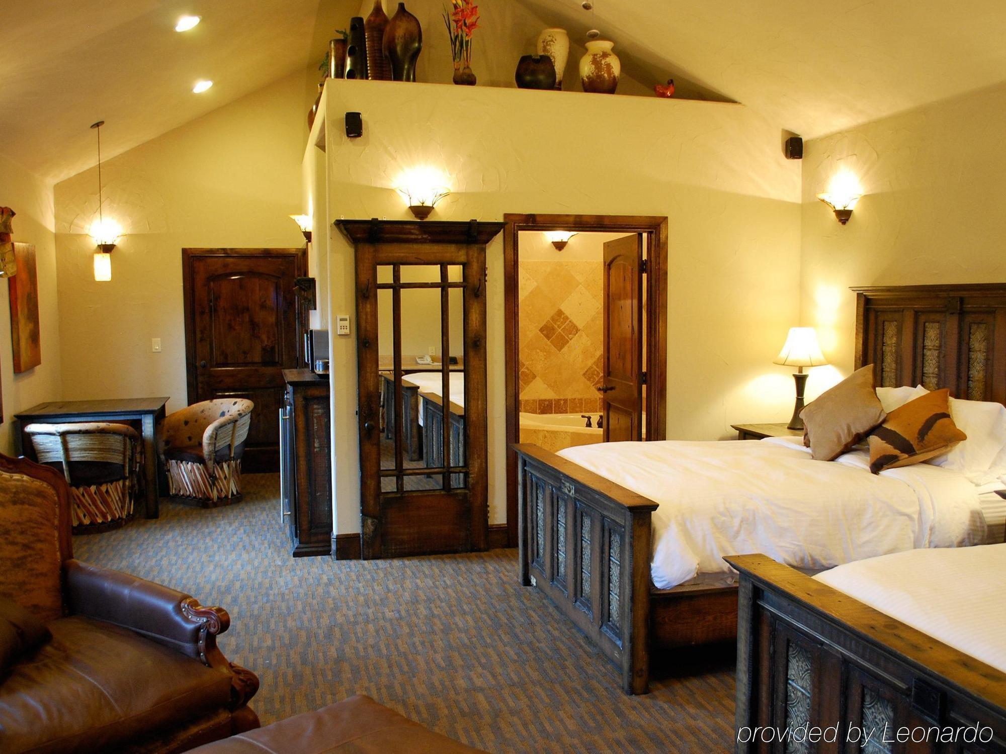 Rustic Creek Ranch Resort At North Jellystone Park Burleson Exteriér fotografie